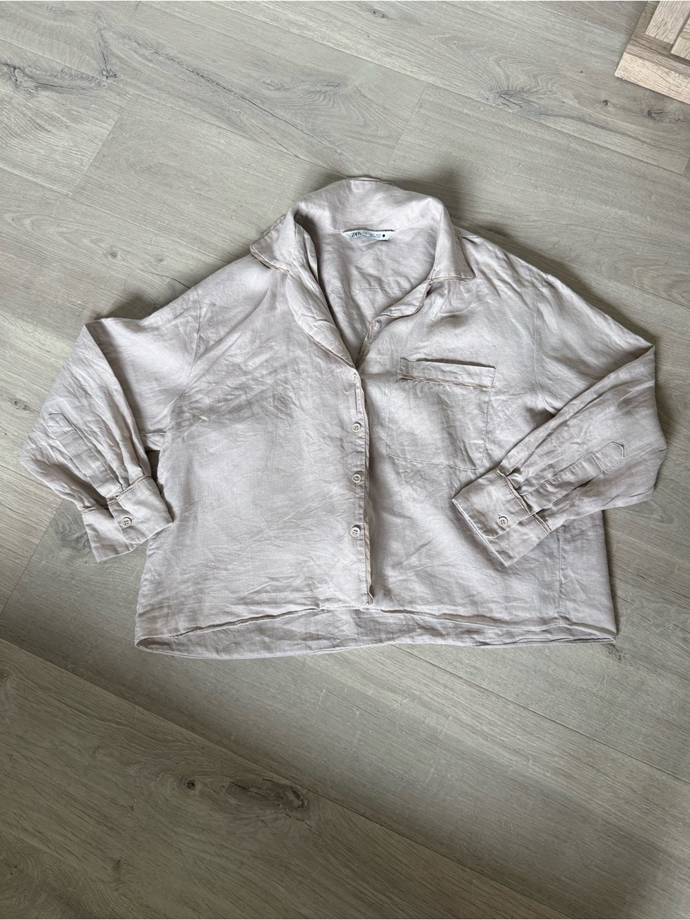 Zara Linen Button-Up beige long sleeve shirt size small